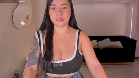 Mila Velvet online show from April 20, 2026, 12:19 pm