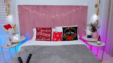 Mia online show from December 24, 2024, 5:38 am