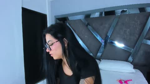 Milawink online show from June 11, 2026, 7:34 pm