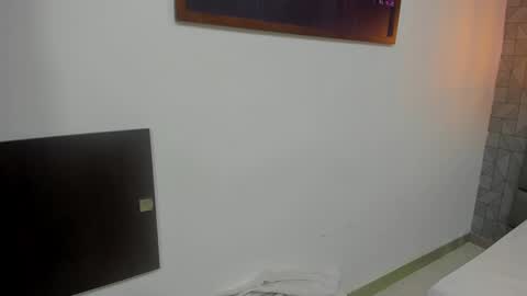 Milena  online show from February 2, 2025, 3:32 am