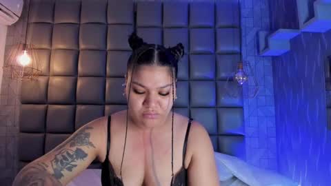Milena  online show from February 16, 2025, 3:04 am