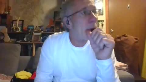 Milehi1958 online show from September 13, 2025, 12:38 pm