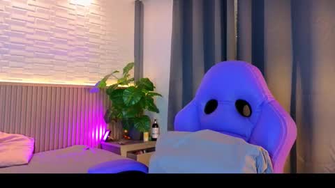 milena_lawson online show from October 27, 2025, 11:36 am