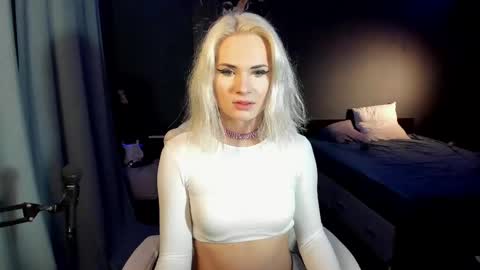 Snapshot of milena_marshmallows chatting on February 10, 2025, 3:46 am Milena online show from February 10, 2025, 3:46 am