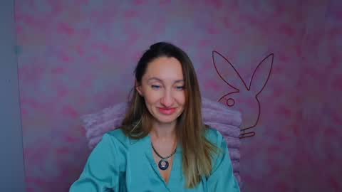 Snapshot of milena_sunny_ chatting on February 27, 2026, 6:35 am Milena online show from February 27, 2026, 6:35 am