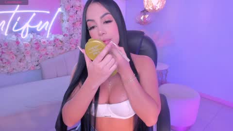 Miley Cruz  IG miley model23 online show from December 4, 2024, 5:16 am