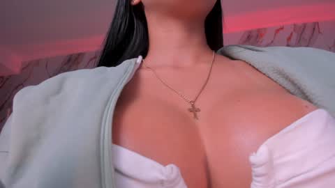 Miley Cruz  IG miley model23 online show from February 5, 2025, 9:25 am