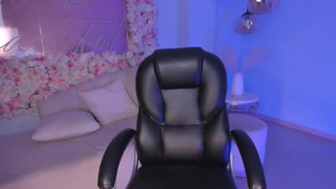 Miley Cruz  IG miley model23 online show from February 15, 2025, 10:52 pm