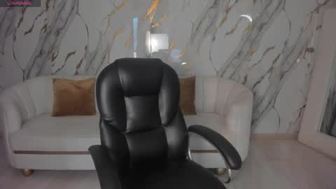 Snapshot of mileycruz_ chatting on March 12, 2026, 7:20 pm Miley Cruz IG miley model23 online show from March 12, 2026, 7:20 pm