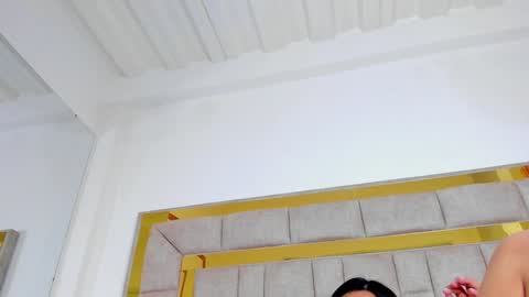 MileyQueen online show from December 4, 2024, 11:02 pm