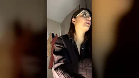 Snapshot of milf__pretty chatting on May 31, 2026, 9:38 am Melissa online show from May 31, 2026, 9:38 am