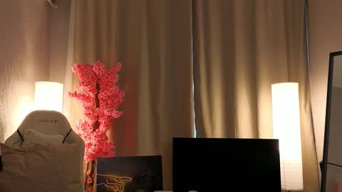 Snapshot of milf_mamyy chatting on October 14, 2025, 7:09 am Filicia online show from October 14, 2025, 7:09 am