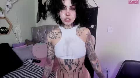 Snapshot of milf_onlyseduction chatting on March 7, 2025, 1:40 pm Isabella online show from March 7, 2025, 1:40 pm