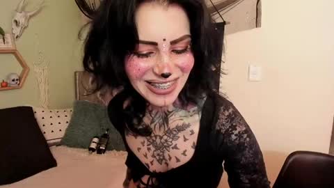 Isabella online show from June 5, 2026, 1:39 pm