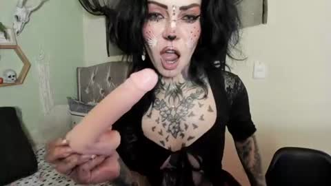 Isabella online show from July 22, 2026, 1:36 pm