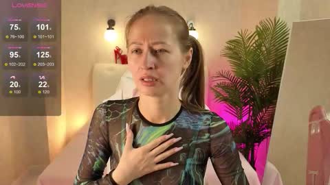 Snapshot of milfcruze chatting on October 4, 2025, 2:09 am milfcruze online show from October 4, 2025, 2:09 am