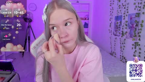 Milia online show from December 23, 2024, 8:14 pm