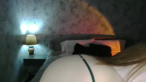 milissasii online show from November 19, 2025, 2:39 pm