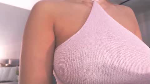 milk_bunny_ online show from March 13, 2026, 5:14 am