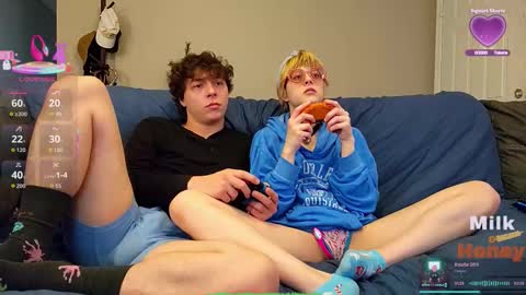 MilkandHoney online show from January 8, 2026, 9:28 pm