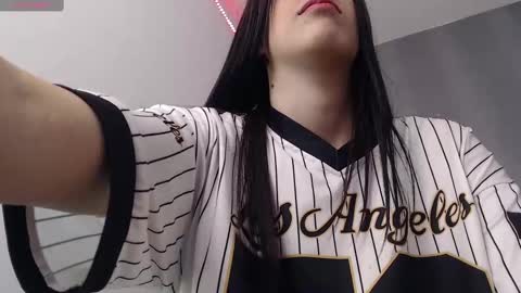 Amira online show from February 15, 2025, 4:56 pm