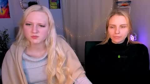 Mila online show from January 12, 2026, 4:45 pm