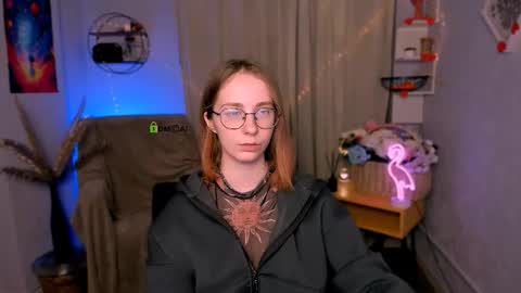 Mila online show from February 26, 2026, 8:08 pm