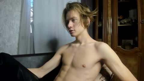 Isaac online show from November 22, 2025, 6:45 am