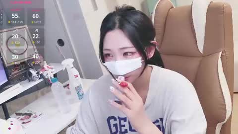 Snapshot of milksola chatting on June 15, 2026, 12:07 pm milksola online show from June 15, 2026, 12:07 pm