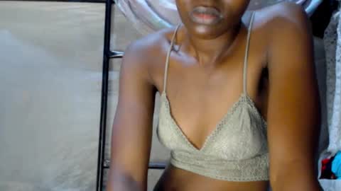 Snapshot of milkylevel chatting on January 13, 2025, 6:16 am jessica online show from January 13, 2025, 6:16 am