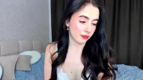 milla moore online show from October 28, 2025, 5:59 pm