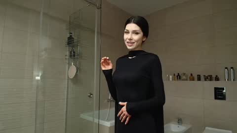 milla bella online show from January 6, 2026, 7:28 pm