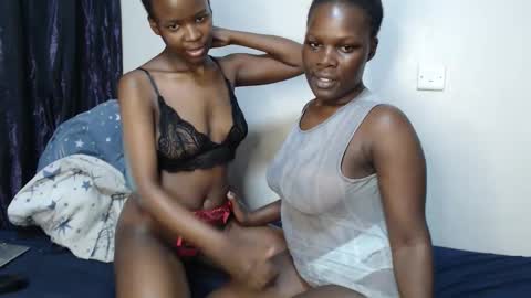 Snapshot of milla_nova chatting on April 22, 2026, 5:25 pm nova online show from April 22, 2026, 5:25 pm