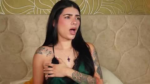 MillaBliss online show from October 26, 2025, 9:10 pm