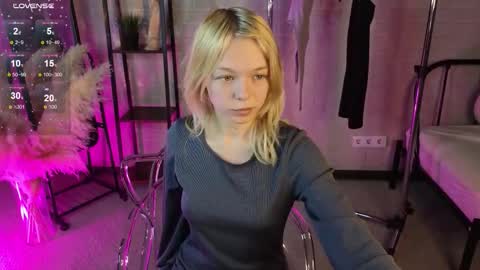 Hello  Im Mila online show from September 29, 2025, 8:19 am