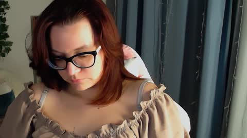 Milla online show from December 10, 2024, 8:16 pm