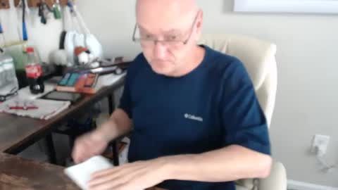 millenium0129 online show from September 25, 2025, 4:43 pm