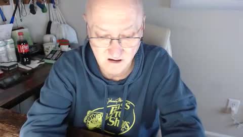 millenium0129 online show from November 28, 2025, 2:36 am