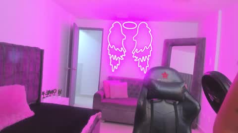 miller_silvana online show from February 24, 2026, 12:03 pm