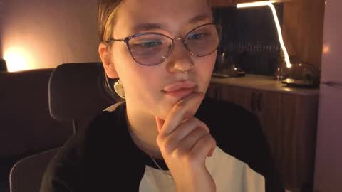 Millie online show from February 19, 2026, 6:15 pm