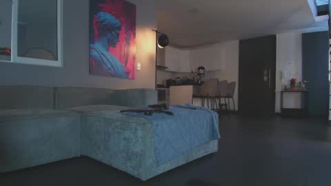 Mila  online show from March 3, 2025, 11:55 am