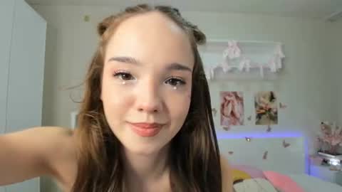 Snapshot of milly_heart chatting on July 11, 2026, 3:31 am Milly online show from July 11, 2026, 3:31 am