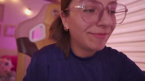 Snapshot of milly_kenner chatting on June 25, 2026, 7:40 pm MILLY online show from June 25, 2026, 7:40 pm