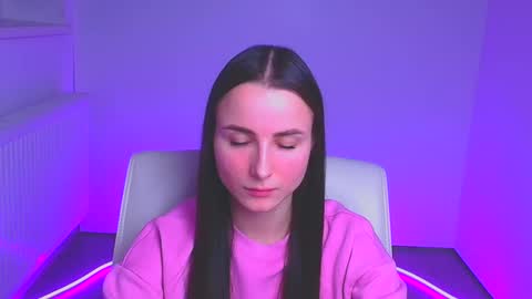 Snapshot of milly_liss chatting on December 16, 2024, 12:27 pm Milly online show from December 16, 2024, 12:27 pm