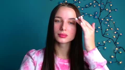 Milly online show from October 24, 2025, 5:37 am