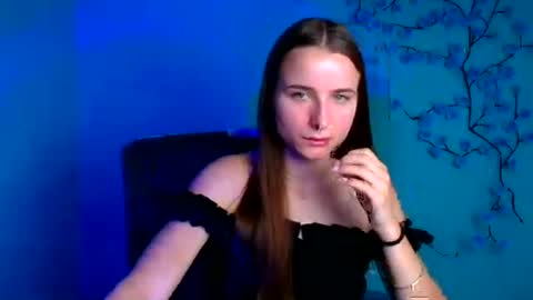 Snapshot of milly_liss chatting on July 2, 2026, 6:19 am Milly online show from July 2, 2026, 6:19 am