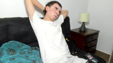 milogm_ online show from June 4, 2026, 12:38 am