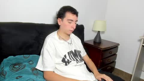 milogm_ online show from June 5, 2026, 6:46 pm