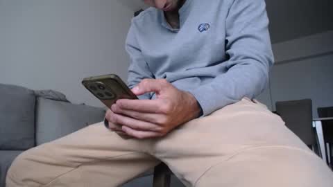 miloslove online show from February 25, 2026, 12:26 pm