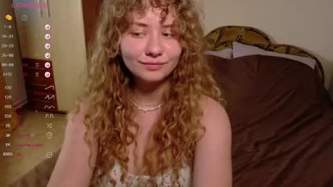 Snapshot of milounee chatting on April 27, 2026, 3:43 pm milounee online show from April 27, 2026, 3:43 pm